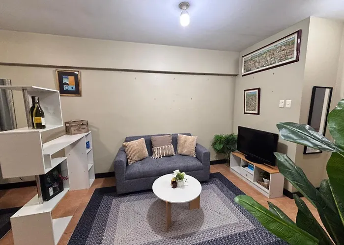 Modern 2br In Acacia Estate, Quiet & Appartement *