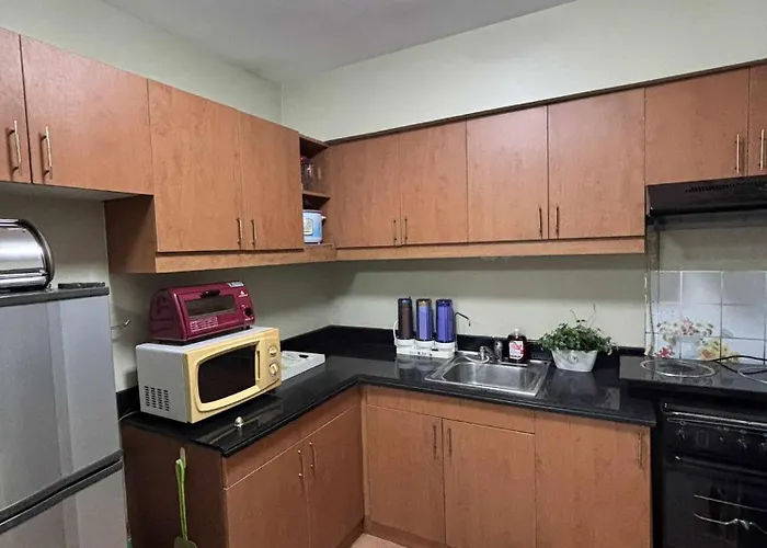 Modern 2br In Acacia Estate, Quiet & Appartement *