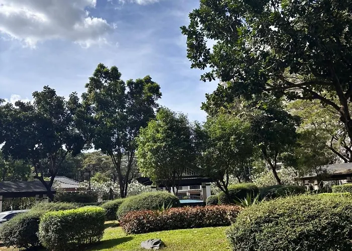 Modern 2br In Acacia Estate, Quiet & Appartement *